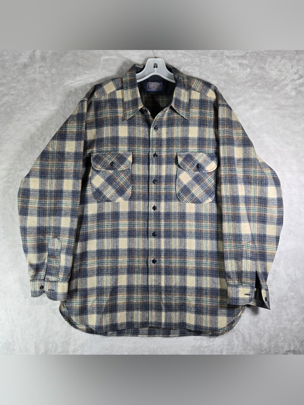 Pendleton Wool Flannel Mens Size XL Extra Large Button Up Blue USA Made Vintage